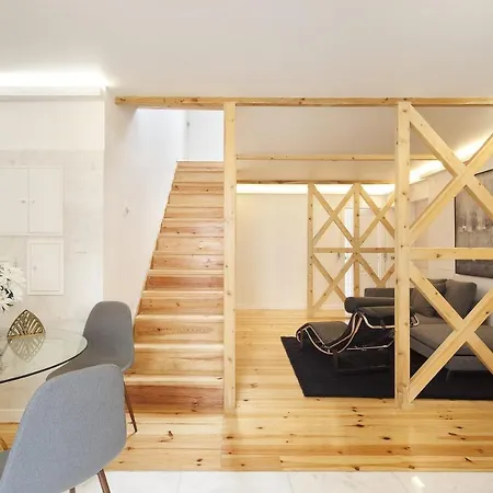 With Private Bathroom -alcantara Гостевой дом Лиссабон