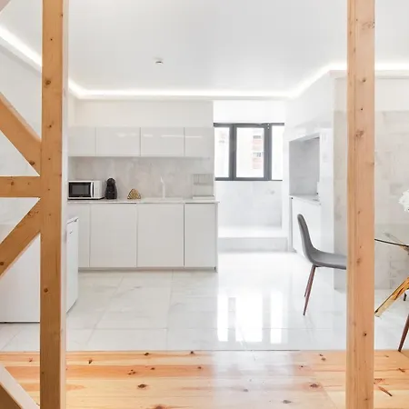 With Private Bathroom -alcantara